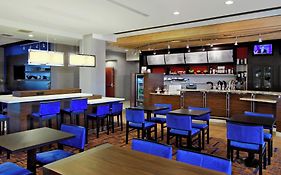 Courtyard By Marriott Victoria